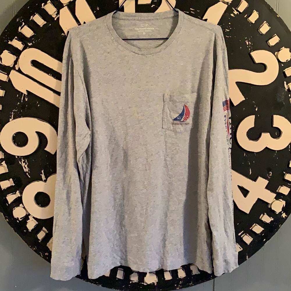 Men’s XL Vineyard Vines Long Sleeve!